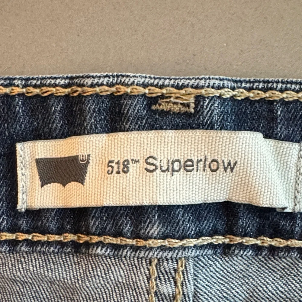 Levi's Women's Blue 518 Superlow Jeans 32x32